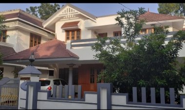 Modern House for Immediate Sale in Kochi