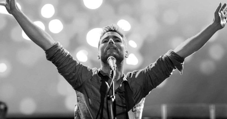 വർഷിപ് ലീഡറെ ആവശ്യമുണ്ട്