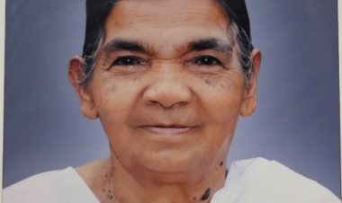 കൊച്ചറ കരുണാപുരം ഉള്ളാട്ടുമറ്റത്തിൽ അന്നമ്മ ചാക്കോ(90) നിര്യാതയായി