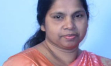 നിലമ്പൂർ പുല്ലഞ്ചേരി ചെമ്പനാൽ  ജെയ്ന തോമസ് (58) നിര്യാതയായി