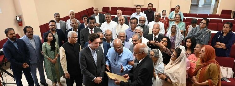 പാസ്റ്റർ എബ്രഹാം സാമുവേൽ സുവിശേഷകർക്ക് മാതൃക: സെനറ്റർ പിക്കോസി 