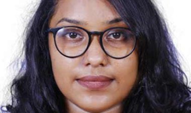 അക്സ മറിയ ബാബു (28) നിര്യാതയായി