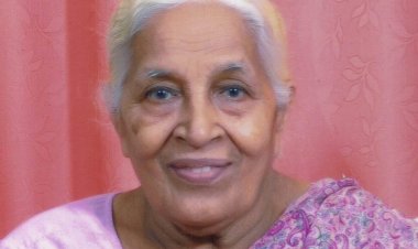 കടമ്പനാട്  നിലക്കമുകളിൽ വേമ്പനാട്ടഴികത്ത് പുത്തൻവീട്ടിൽ അന്നമ്മ ഡാനിയേൽ (93) നിര്യാതയായി