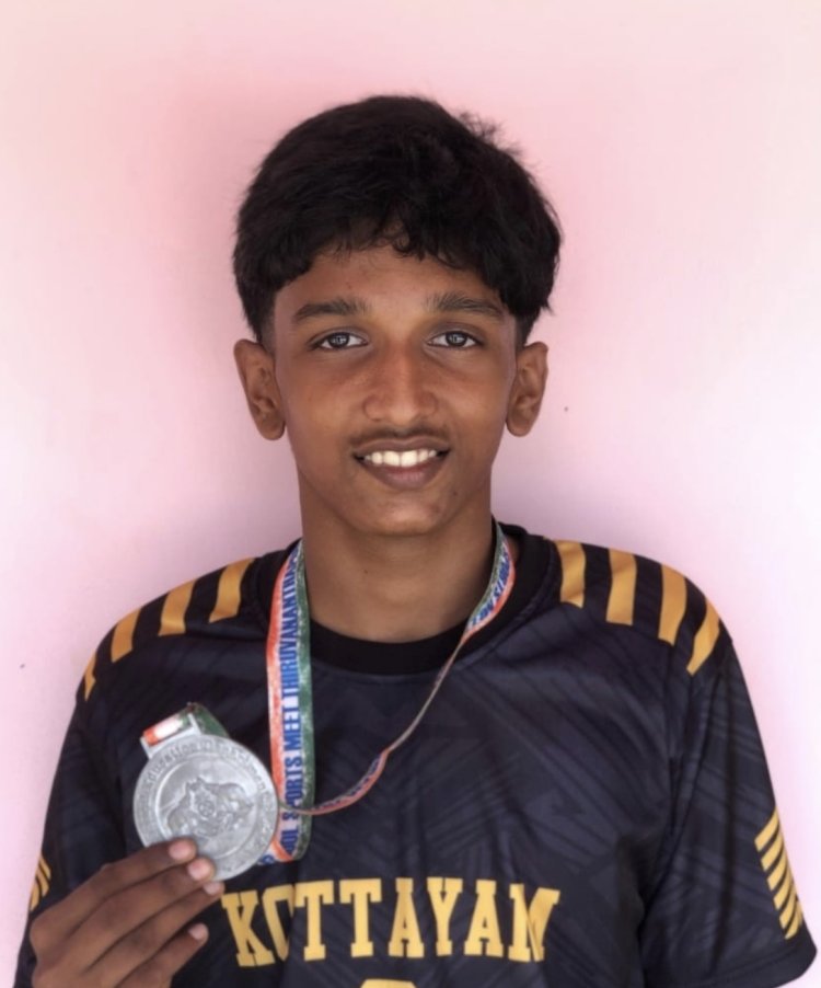 വെള്ളിത്തിളക്കവുമായി യോശുവ അനീഷ്