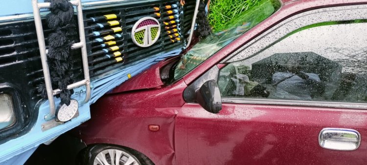 ചേലക്കരയിൽ വാഹനാപകടം; പാസ്റ്റർമാർ അത്ഭുതകരമായി രക്ഷപ്പെട്ടു