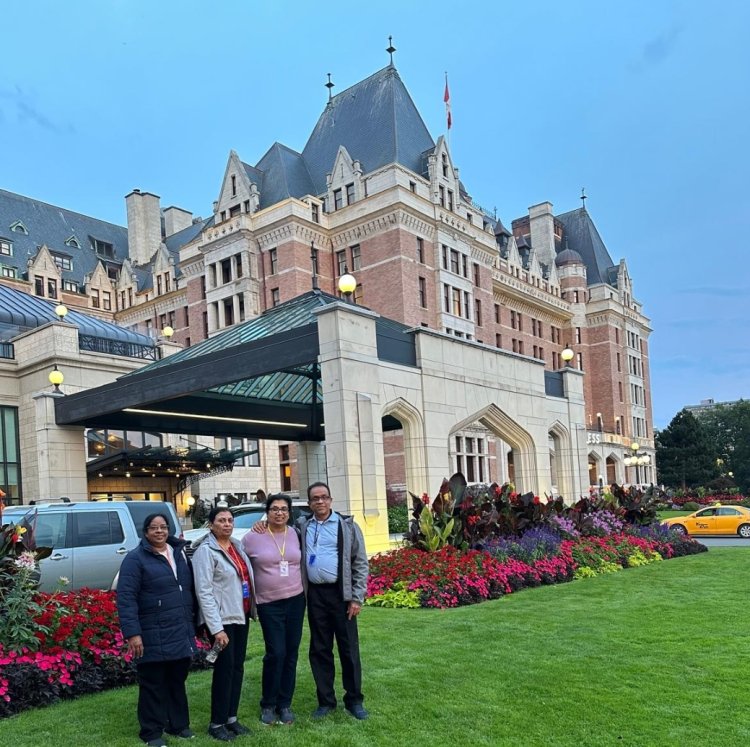 എട്ട്  ഉദയങ്ങളും ഏഴ്  അസ്തമയവും