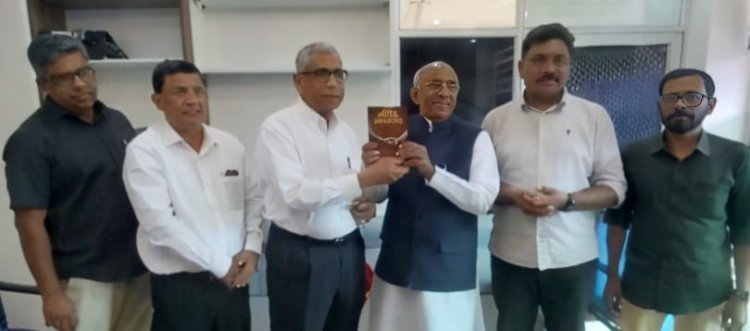 പാസ്റ്റർ ബേബി മാത്യു എഴുതിയ 'ദൈവീക ഉടമ്പടികൾ' മലയാളം പരിഭാഷ പുറത്തിറങ്ങി