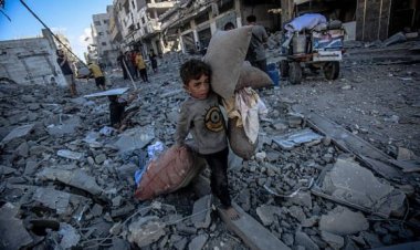 മുറിവേറ്റ ഭൂമി, തകരുന്ന സ്വപ്‌നങ്ങൾ...