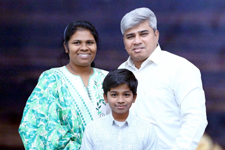 ഗാസിയാബാദിൽ അഗ്നിബാധ; മൂന്നു മരണം ; പാസ്റ്റർ ഫിന്നി സാംസണും കുടുംബവും അത്ഭുതകരമായി രക്ഷപ്പെട്ടു 