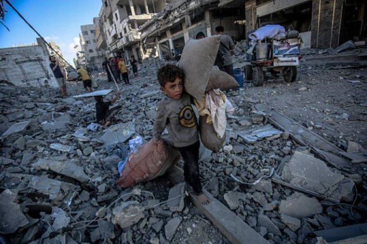 മുറിവേറ്റ ഭൂമി, തകരുന്ന സ്വപ്‌നങ്ങൾ...