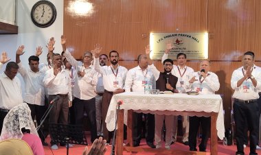 വിശ്വാസികൾ ലോകം വായിക്കേണ്ട പത്രങ്ങൾ: പാസ്റ്റർ വർഗീസ് മാത്യു ‌