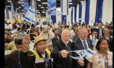 'നഷ്ടപ്പെട്ട ഗോത്രം' ഇനി 'വാഗ്ദത്തഭൂമി'യിൽ; മണിപ്പുരിൽനിന്ന് ബിനെയി മെനഷേ വിഭാഗക്കാർ ഇസ്രയേലിലേക്ക്