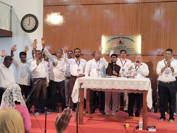 വിശ്വാസികൾ ലോകം വായിക്കേണ്ട പത്രങ്ങൾ: പാസ്റ്റർ വർഗീസ് മാത്യു ‌