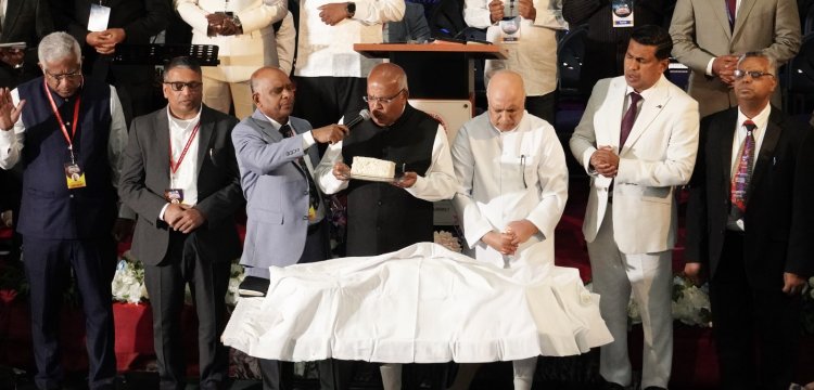 20-ാമത് റീജിയണ്‍ കണ്‍വന്‍ഷൻ 2027 ഏപ്രില്‍ 2 മുതല്‍; ആത്മനിറവുകളുടെ ദിനങ്ങൾ സമ്മാനിച്ച ഐപിസി യുകെ & അയര്‍ലന്‍ഡ് റീജിയണ്‍ കണ്‍വന്‍ഷന് സമാപനം