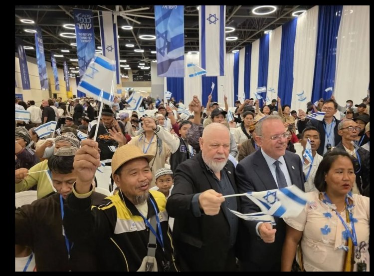 'നഷ്ടപ്പെട്ട ഗോത്രം' ഇനി 'വാഗ്ദത്തഭൂമി'യിൽ; മണിപ്പുരിൽനിന്ന് ബിനെയി മെനഷേ വിഭാഗക്കാർ ഇസ്രയേലിലേക്ക്