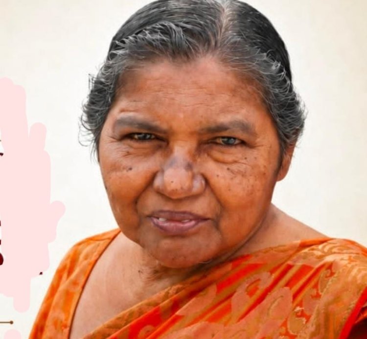 പാസ്റ്റർ ടൈറ്റസ് കെ ജേക്കബിൻ്റെ മാതാവ് മൂലമറ്റം കുളക്കാട്ട് വീട്ടിൽ സാറാമ്മ ജേക്കബ്   കർത്തൃസന്നിധിയിൽ