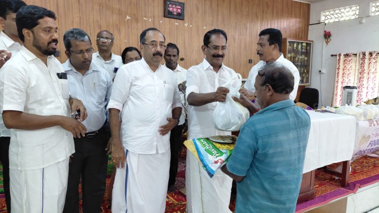 ക്യാംപുകളിലും വീടുകളിലും സഹായം എത്തിച്ച് ഐപിസി കുവൈറ്റ് സഭ