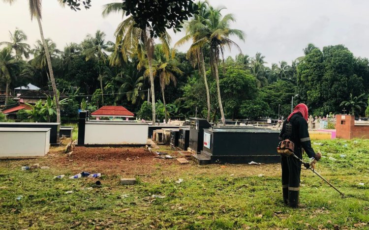 വെള്ളതേച്ച ശവകല്ലറ