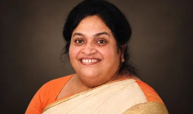 മേഴ്സി ഹണി കർത്തൃസന്നിധിയിൽ