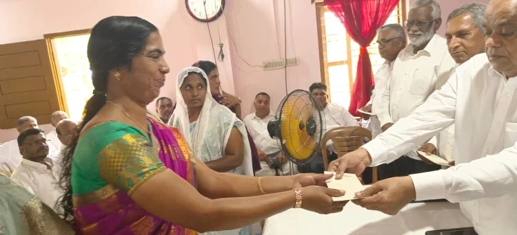 12 കുടുംബങ്ങളിൽ ചിരി പടർത്തി ഗുഡ്‌ന്യൂസ് ന്യൂയോർക്ക് ചാപ്റ്റർ